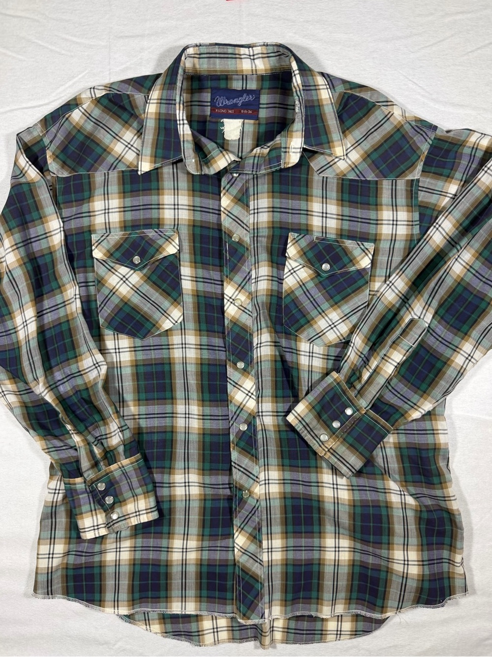 Wrangler Vintage Pearl Snap Plaid Long-Sleeve Western Shirt XL Tails 16.5-34
